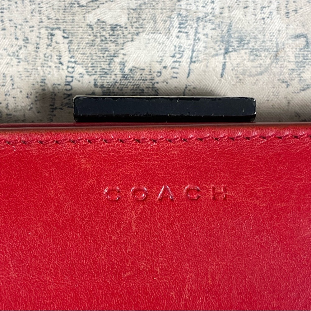 Vintage Coach Red Leather Kisslock Coin Wallet Snap Closure Mini Wallet - Picture 2 of 15